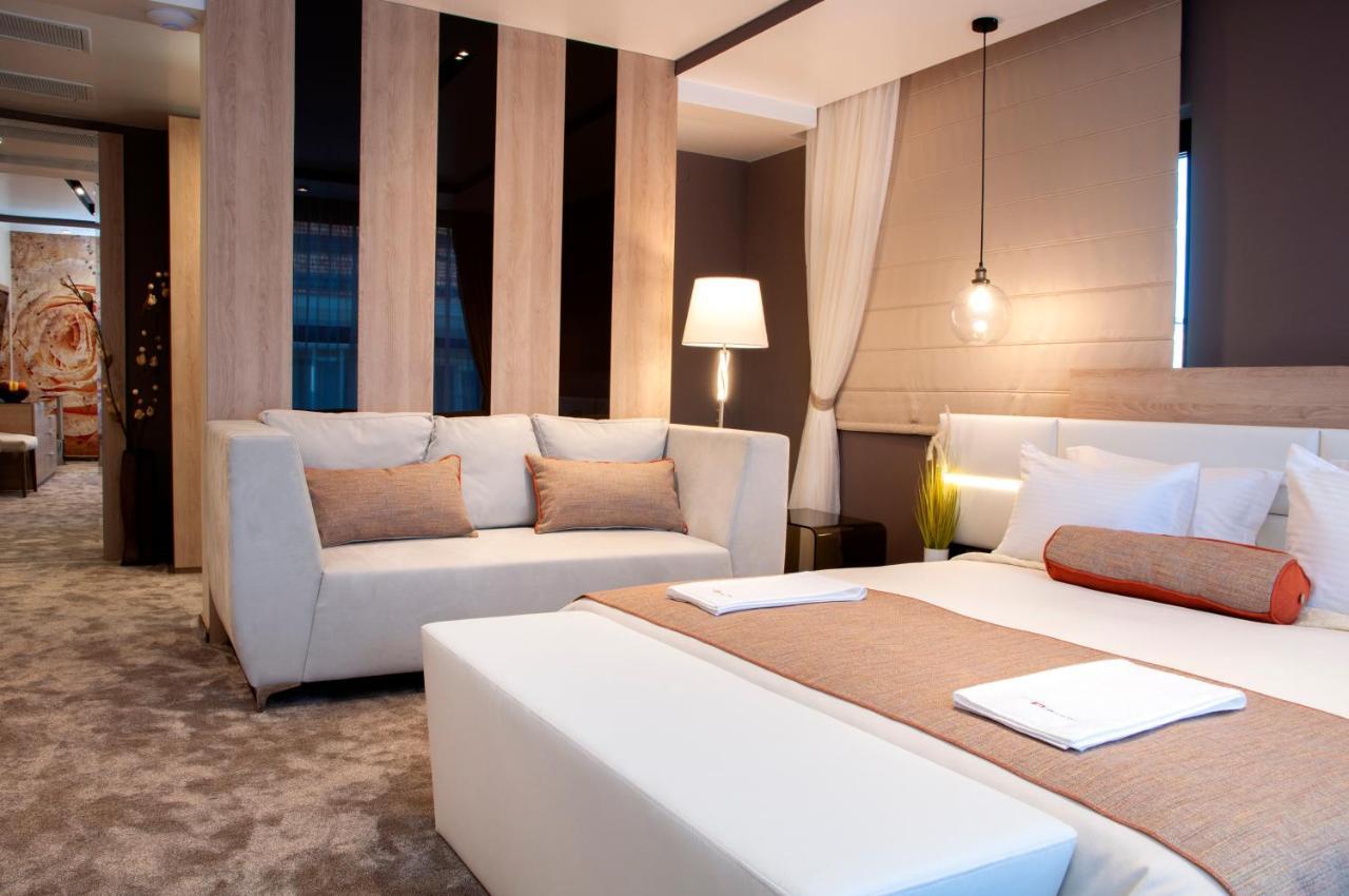 Family Hotel Business Club Σούμεν Εξωτερικό φωτογραφία